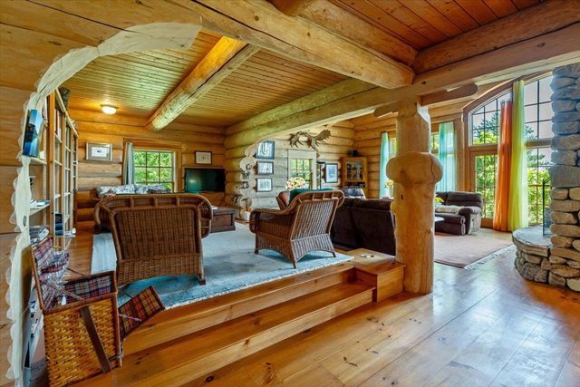 256 Rockledge Drive, North Hero, VT 05474