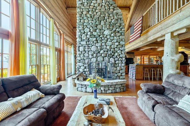 256 Rockledge Drive, North Hero, VT 05474