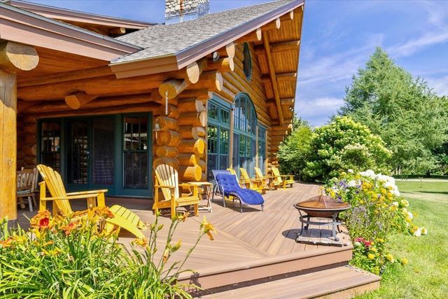 256 Rockledge Drive, North Hero, VT 05474