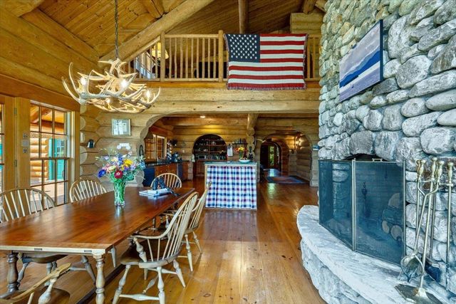 256 Rockledge Drive, North Hero, VT 05474