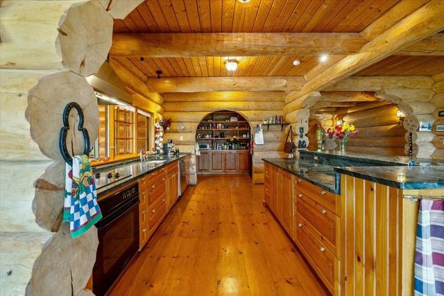 256 Rockledge Drive, North Hero, VT 05474