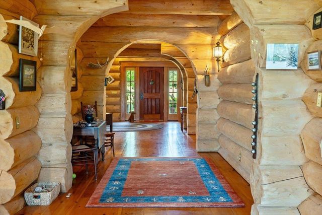 256 Rockledge Drive, North Hero, VT 05474