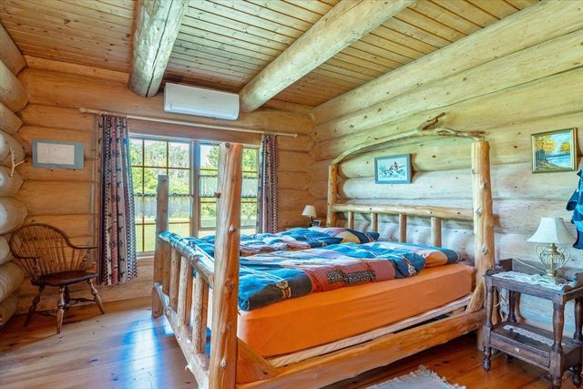 256 Rockledge Drive, North Hero, VT 05474