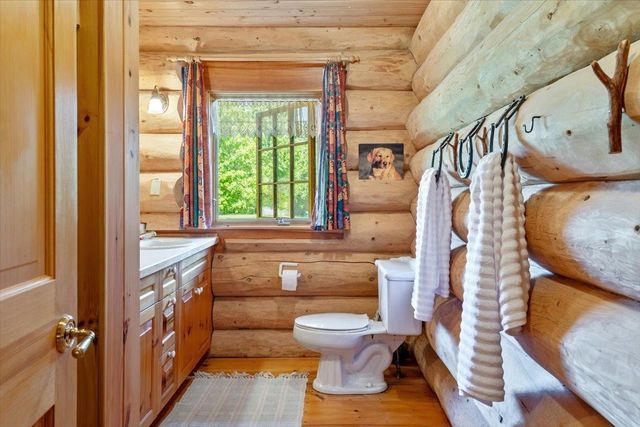 256 Rockledge Drive, North Hero, VT 05474