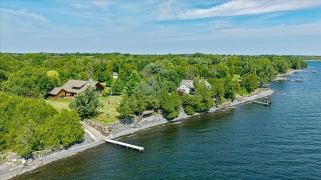 256 Rockledge Drive, North Hero, VT 05474