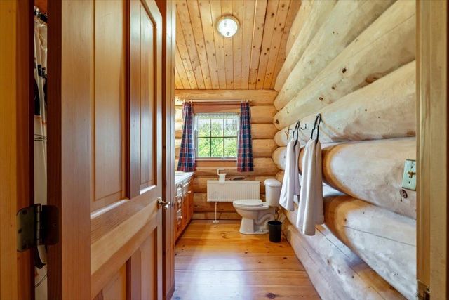 256 Rockledge Drive, North Hero, VT 05474