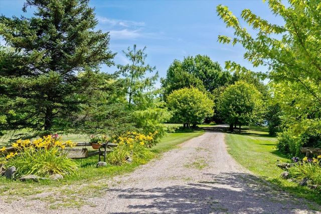256 Rockledge Drive, North Hero, VT 05474