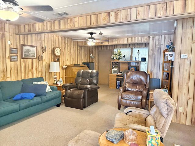 210 Magnolia Cove, Onalaska, TX 77360