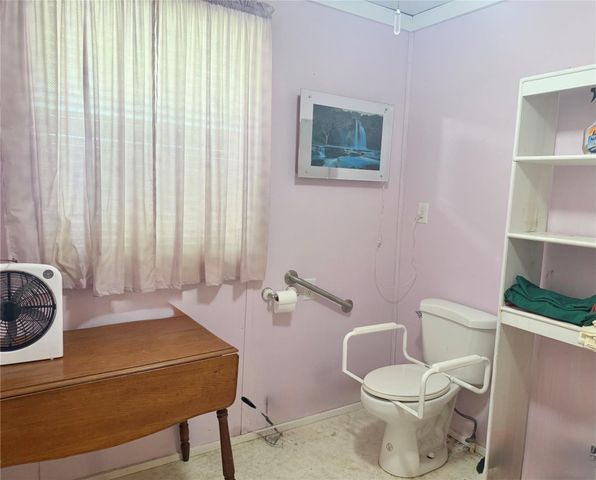 210 Magnolia Cove, Onalaska, TX 77360