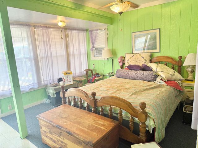 210 Magnolia Cove, Onalaska, TX 77360