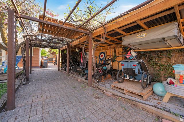 2457 E 2100 S, Salt Lake City, UT 84109