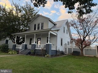 1319 HARDING AVE, Hershey, PA 17033