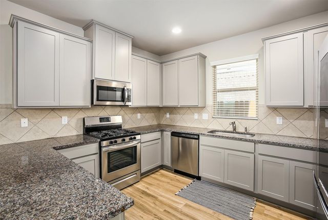 2210 Windy Grove Drive, Texas City, TX 77568