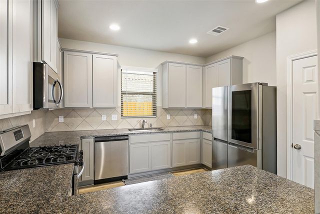 2210 Windy Grove Drive, Texas City, TX 77568