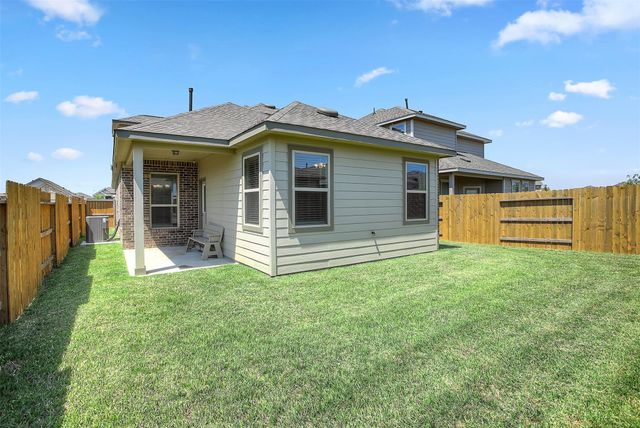 2210 Windy Grove Drive, Texas City, TX 77568