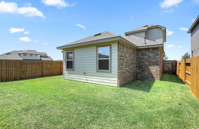 2210 Windy Grove Drive, Texas City, TX 77568