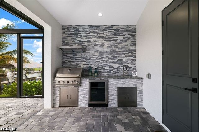 1806 NW 38th PL, Cape Coral, FL 33993
