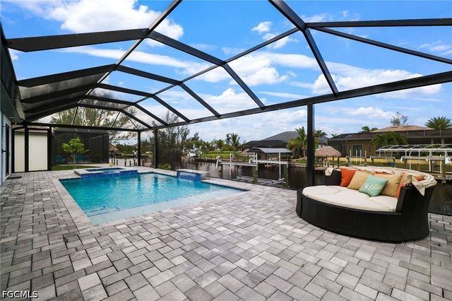 1806 NW 38th PL, Cape Coral, FL 33993