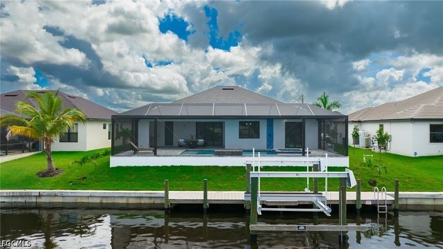 1806 NW 38th PL, Cape Coral, FL 33993