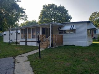 1432 SUNRISE TRAIL, Burlington, WI 53105