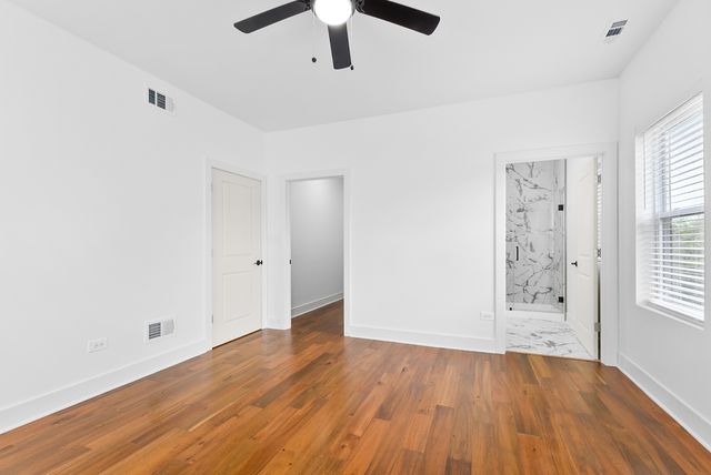 94 W 30th Place, South Chicago Heights, IL 60411