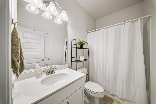 301 Braswell Court, Woodstock, GA 30188