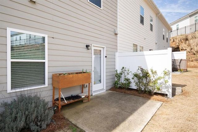 301 Braswell Court, Woodstock, GA 30188