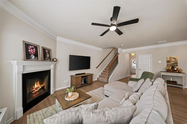 301 Braswell Court, Woodstock, GA 30188