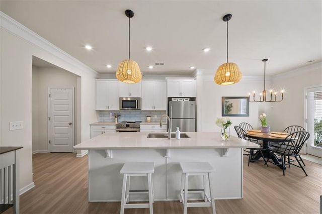 301 Braswell Court, Woodstock, GA 30188