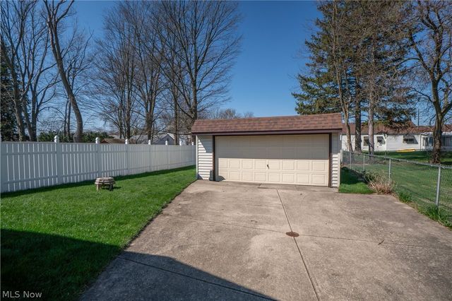 5372 Porter Road, North Olmsted, OH 44070