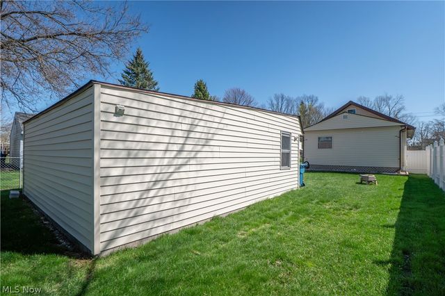 5372 Porter Road, North Olmsted, OH 44070