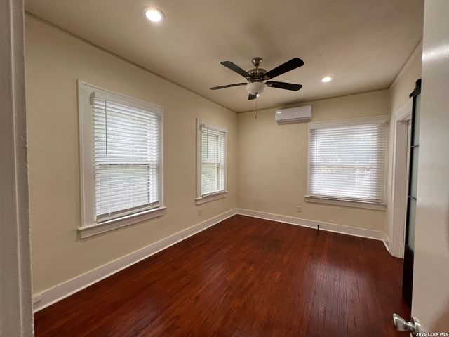 128 W Magnolia Ave Apt 3, San Antonio, TX 78212