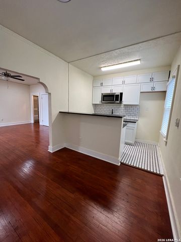 128 W Magnolia Ave Apt 3, San Antonio, TX 78212