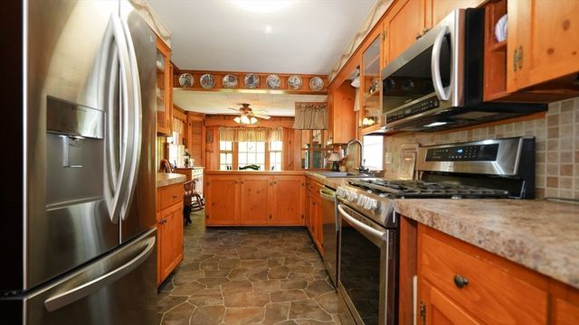 70 Westwood Park Circle, Attleboro, MA 02703