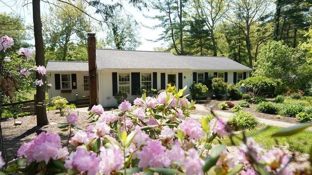 70 Westwood Park Circle, Attleboro, MA 02703
