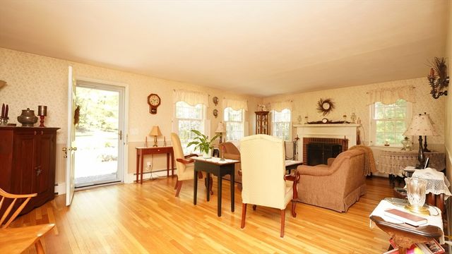 70 Westwood Park Circle, Attleboro, MA 02703