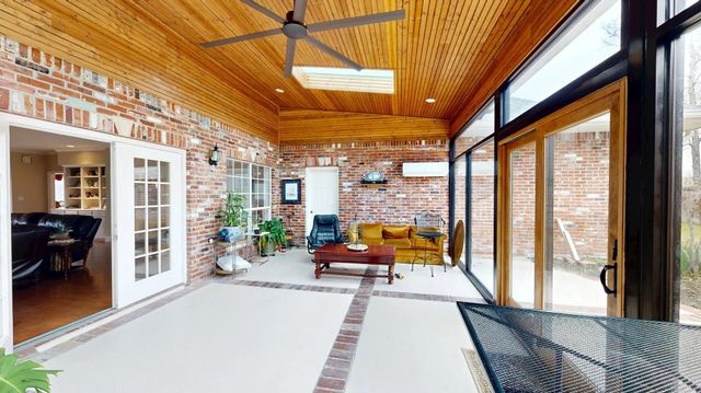 904 Belle Arbes, Lake Charles, LA 70605