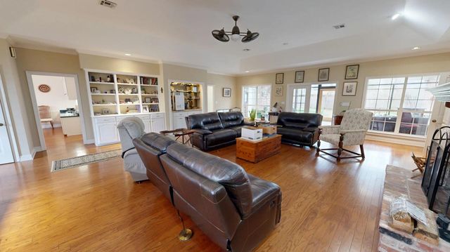 904 Belle Arbes, Lake Charles, LA 70605