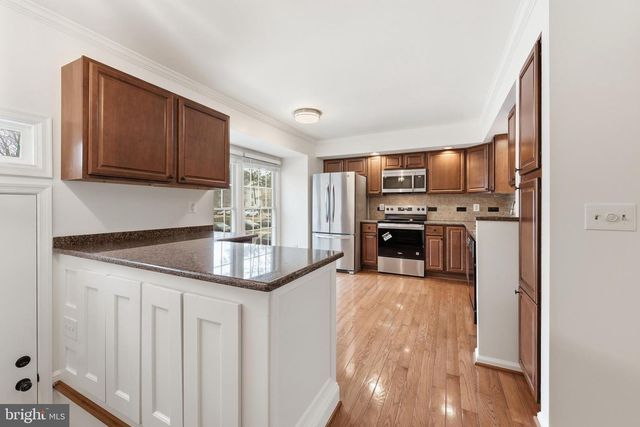 14315 UNIFORM DR, Centreville, VA 20121