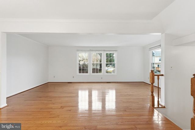 14315 UNIFORM DR, Centreville, VA 20121