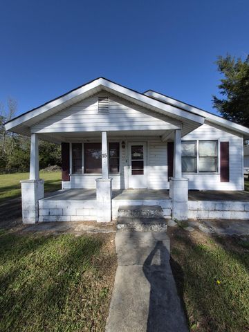 15 Liberty Street, Mayesville, SC 29104