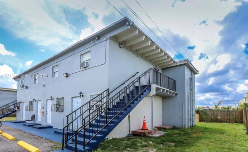 421 NW 12th Street, Florida City, FL 33034