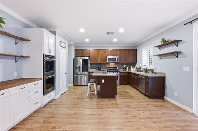 41794 Clark Way, Murrieta, CA 92562