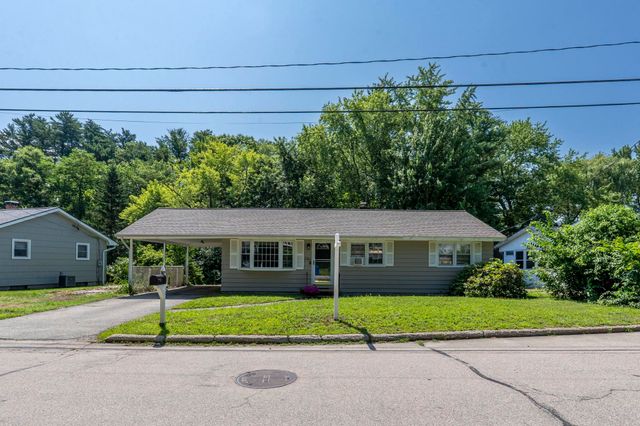 243 Gabrielle Street, Manchester, NH 03103