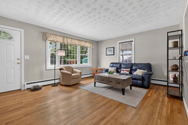 243 Gabrielle Street, Manchester, NH 03103