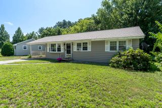 243 Gabrielle Street, Manchester, NH 03103
