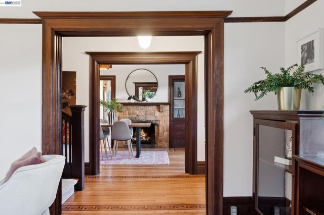 731 60TH STREET, Oakland, CA 94609