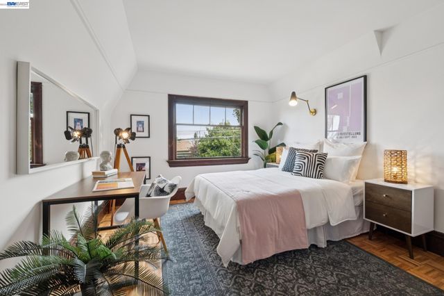 731 60TH STREET, Oakland, CA 94609