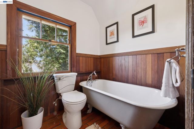 731 60TH STREET, Oakland, CA 94609