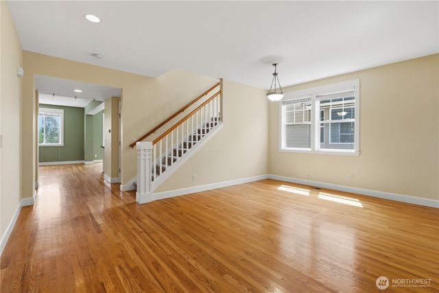 15384 129th Avenue NE, Woodinville, WA 98072